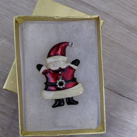 Christmas Theme Brooch - Picture 1 of 3